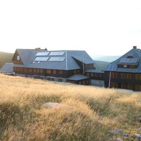 Schronisko Pttk Hala Szrenicka Hostel Sklářská Poruba