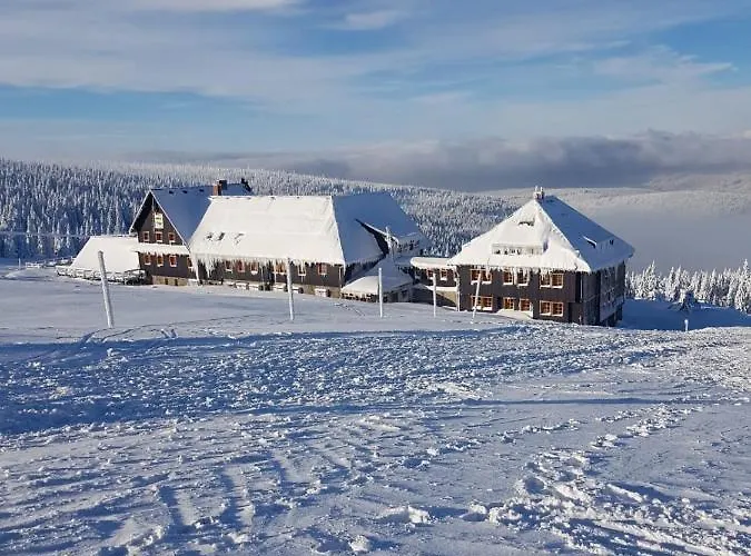 Schronisko Pttk Hala Szrenicka Sklářská Poruba