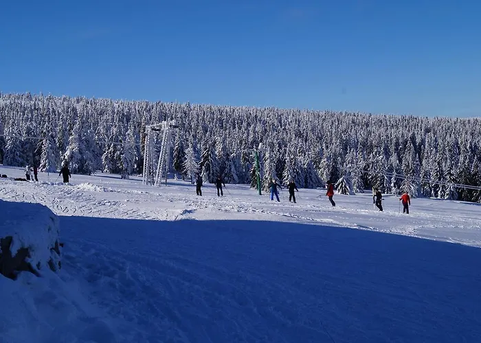 אכסניה Schronisko Pttk Hala Szrenicka שצ'קלארסקה פוראובה